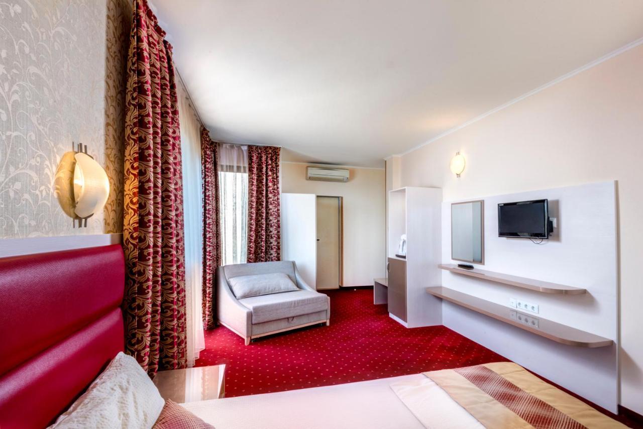 Hotel Capri Nesebar Buitenkant foto